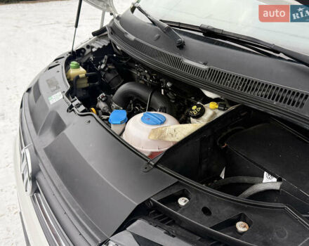 Білий Фольксваген Transporter, об'ємом двигуна 1.97 л та пробігом 237 тис. км за 22900 $, фото 3 на Automoto.ua