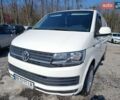 Белый Фольксваген Transporter, объемом двигателя 1.97 л и пробегом 235 тыс. км за 15500 $, фото 1 на Automoto.ua
