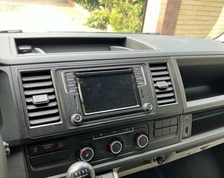 Білий Фольксваген Transporter, об'ємом двигуна 2 л та пробігом 295 тис. км за 15500 $, фото 6 на Automoto.ua