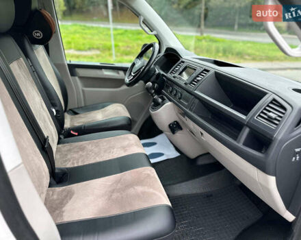 Белый Фольксваген Transporter, объемом двигателя 2 л и пробегом 264 тыс. км за 17990 $, фото 12 на Automoto.ua