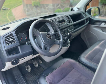 Белый Фольксваген Transporter, объемом двигателя 2 л и пробегом 205 тыс. км за 17000 $, фото 6 на Automoto.ua