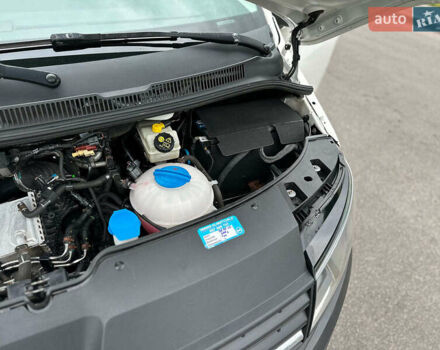 Белый Фольксваген Transporter, объемом двигателя 2 л и пробегом 264 тыс. км за 17990 $, фото 25 на Automoto.ua