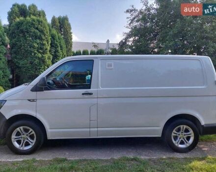 Белый Фольксваген Transporter, объемом двигателя 2 л и пробегом 126 тыс. км за 18999 $, фото 3 на Automoto.ua