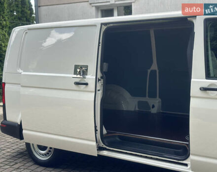 Белый Фольксваген Transporter, объемом двигателя 2 л и пробегом 264 тыс. км за 15900 $, фото 45 на Automoto.ua