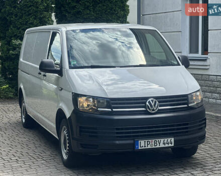 Белый Фольксваген Transporter, объемом двигателя 2 л и пробегом 264 тыс. км за 15900 $, фото 3 на Automoto.ua
