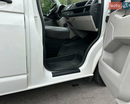 Белый Фольксваген Transporter, объемом двигателя 2 л и пробегом 264 тыс. км за 17990 $, фото 14 на Automoto.ua