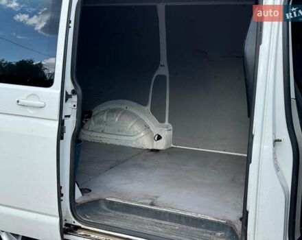 Белый Фольксваген Transporter, объемом двигателя 2 л и пробегом 230 тыс. км за 17340 $, фото 17 на Automoto.ua
