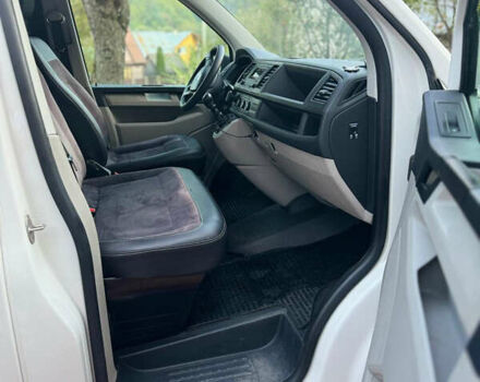 Белый Фольксваген Transporter, объемом двигателя 2 л и пробегом 205 тыс. км за 17000 $, фото 11 на Automoto.ua