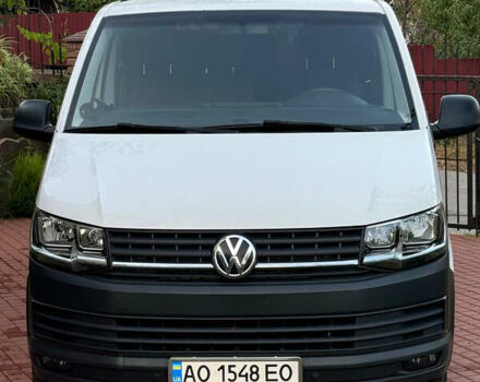 Белый Фольксваген Transporter, объемом двигателя 2 л и пробегом 205 тыс. км за 17000 $, фото 2 на Automoto.ua