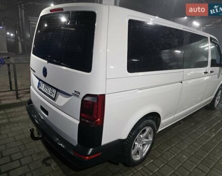 Белый Фольксваген Transporter, объемом двигателя 2 л и пробегом 320 тыс. км за 18500 $, фото 1 на Automoto.ua