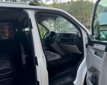 Белый Фольксваген Transporter, объемом двигателя 2 л и пробегом 205 тыс. км за 17000 $, фото 10 на Automoto.ua