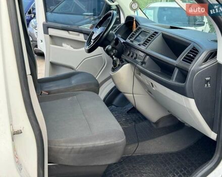 Белый Фольксваген Transporter, объемом двигателя 2 л и пробегом 230 тыс. км за 17340 $, фото 19 на Automoto.ua