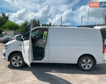 Белый Фольксваген Transporter, объемом двигателя 2 л и пробегом 230 тыс. км за 18490 $, фото 65 на Automoto.ua