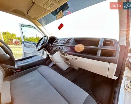Белый Фольксваген Transporter, объемом двигателя 2 л и пробегом 170 тыс. км за 22000 $, фото 8 на Automoto.ua