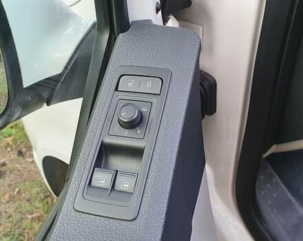 Белый Фольксваген Transporter, объемом двигателя 2 л и пробегом 270 тыс. км за 23100 $, фото 51 на Automoto.ua