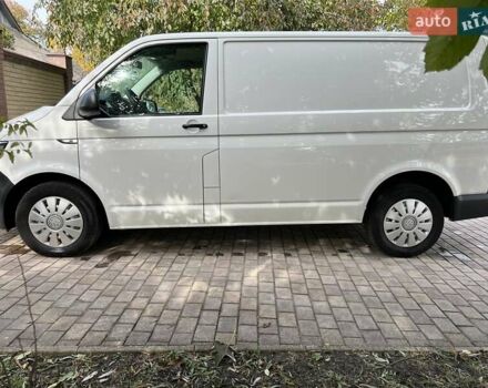Білий Фольксваген Transporter, об'ємом двигуна 2 л та пробігом 295 тис. км за 15500 $, фото 1 на Automoto.ua