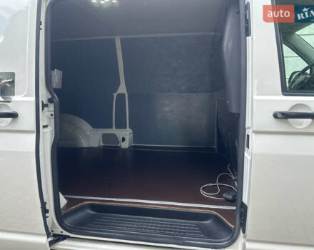 Белый Фольксваген Transporter, объемом двигателя 2 л и пробегом 264 тыс. км за 15900 $, фото 51 на Automoto.ua