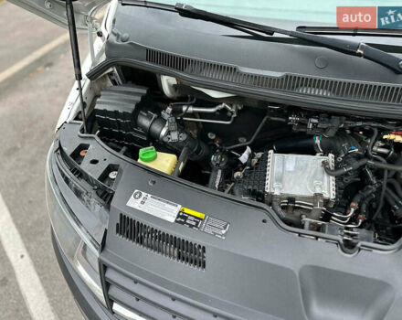 Белый Фольксваген Transporter, объемом двигателя 2 л и пробегом 264 тыс. км за 17990 $, фото 24 на Automoto.ua