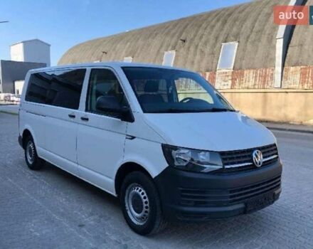 Белый Фольксваген Transporter, объемом двигателя 2 л и пробегом 164 тыс. км за 12000 $, фото 2 на Automoto.ua