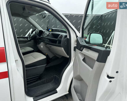 Білий Фольксваген Transporter, об'ємом двигуна 2 л та пробігом 226 тис. км за 29999 $, фото 17 на Automoto.ua
