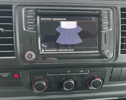 Білий Фольксваген Transporter, об'ємом двигуна 2 л та пробігом 228 тис. км за 19000 $, фото 24 на Automoto.ua