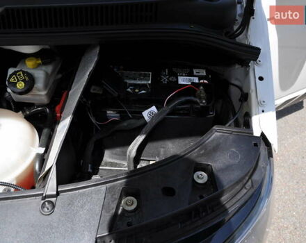 Белый Фольксваген Transporter, объемом двигателя 2 л и пробегом 210 тыс. км за 24800 $, фото 94 на Automoto.ua