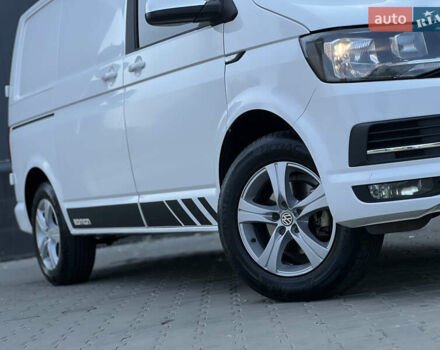 Білий Фольксваген Transporter, об'ємом двигуна 1.97 л та пробігом 220 тис. км за 15900 $, фото 13 на Automoto.ua