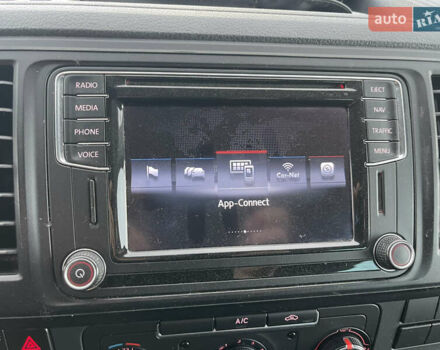 Білий Фольксваген Transporter, об'ємом двигуна 2 л та пробігом 228 тис. км за 19000 $, фото 23 на Automoto.ua