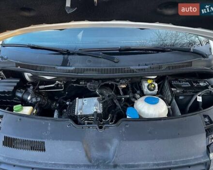 Белый Фольксваген Transporter, объемом двигателя 2 л и пробегом 245 тыс. км за 21500 $, фото 11 на Automoto.ua