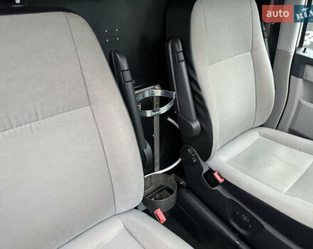 Білий Фольксваген Transporter, об'ємом двигуна 2 л та пробігом 226 тис. км за 29999 $, фото 24 на Automoto.ua