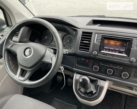 Білий Фольксваген Transporter, об'ємом двигуна 2 л та пробігом 210 тис. км за 16800 $, фото 15 на Automoto.ua