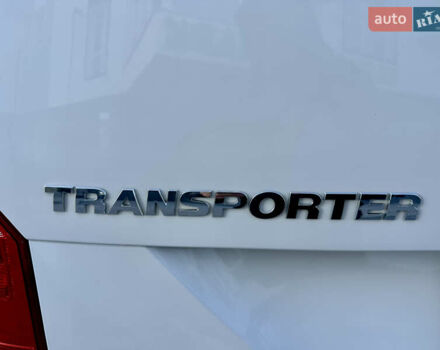 Білий Фольксваген Transporter, об'ємом двигуна 2 л та пробігом 225 тис. км за 20888 $, фото 63 на Automoto.ua