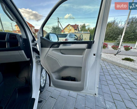 Білий Фольксваген Transporter, об'ємом двигуна 2 л та пробігом 225 тис. км за 20888 $, фото 39 на Automoto.ua