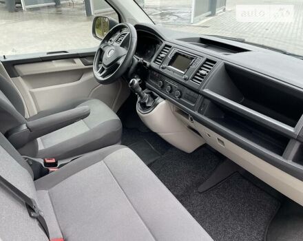 Білий Фольксваген Transporter, об'ємом двигуна 2 л та пробігом 210 тис. км за 16800 $, фото 18 на Automoto.ua