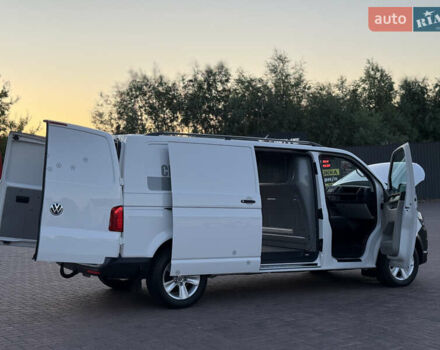 Білий Фольксваген Transporter, об'ємом двигуна 2 л та пробігом 253 тис. км за 18900 $, фото 60 на Automoto.ua