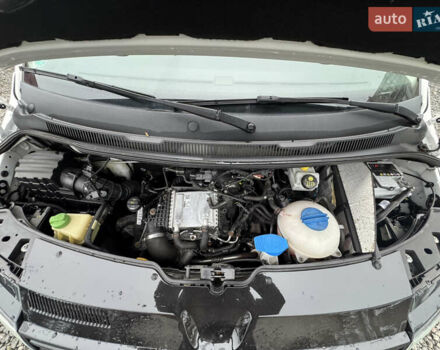 Белый Фольксваген Transporter, объемом двигателя 1.97 л и пробегом 241 тыс. км за 20800 $, фото 24 на Automoto.ua