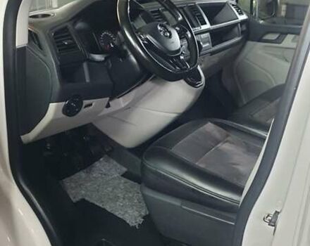 Білий Фольксваген Transporter, об'ємом двигуна 2 л та пробігом 240 тис. км за 23000 $, фото 7 на Automoto.ua