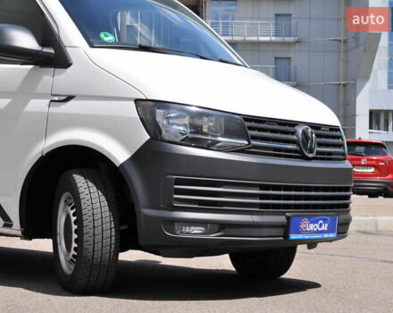 Белый Фольксваген Transporter, объемом двигателя 2 л и пробегом 210 тыс. км за 24800 $, фото 6 на Automoto.ua