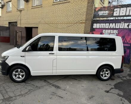 Белый Фольксваген Transporter, объемом двигателя 2 л и пробегом 300 тыс. км за 21500 $, фото 2 на Automoto.ua