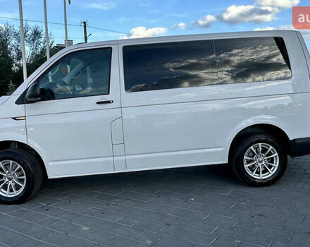 Білий Фольксваген Transporter, об'ємом двигуна 2 л та пробігом 225 тис. км за 20888 $, фото 6 на Automoto.ua