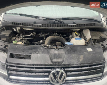 Белый Фольксваген Transporter, объемом двигателя 2 л и пробегом 241 тыс. км за 17500 $, фото 5 на Automoto.ua