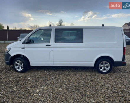 Білий Фольксваген Transporter, об'ємом двигуна 2 л та пробігом 228 тис. км за 19000 $, фото 3 на Automoto.ua