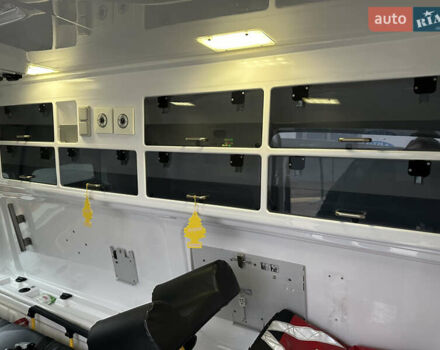 Білий Фольксваген Transporter, об'ємом двигуна 2 л та пробігом 226 тис. км за 29999 $, фото 11 на Automoto.ua