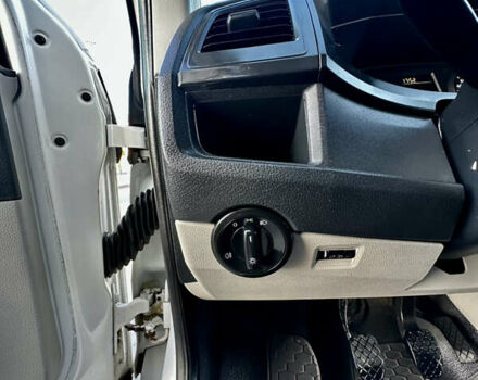 Білий Фольксваген Transporter, об'ємом двигуна 2 л та пробігом 225 тис. км за 20888 $, фото 52 на Automoto.ua