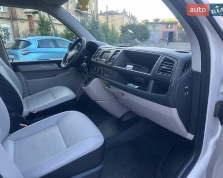 Білий Фольксваген Transporter, об'ємом двигуна 2 л та пробігом 219 тис. км за 18200 $, фото 23 на Automoto.ua