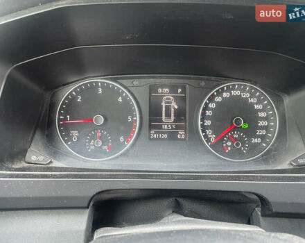 Белый Фольксваген Transporter, объемом двигателя 2 л и пробегом 241 тыс. км за 17500 $, фото 17 на Automoto.ua