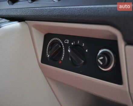 Белый Фольксваген Transporter, объемом двигателя 2 л и пробегом 210 тыс. км за 24800 $, фото 66 на Automoto.ua