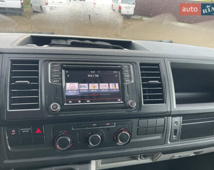 Білий Фольксваген Transporter, об'ємом двигуна 2 л та пробігом 228 тис. км за 19000 $, фото 22 на Automoto.ua