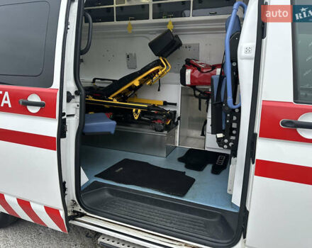 Білий Фольксваген Transporter, об'ємом двигуна 2 л та пробігом 226 тис. км за 29999 $, фото 4 на Automoto.ua