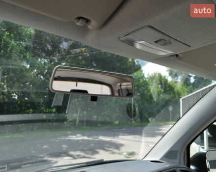 Белый Фольксваген Transporter, объемом двигателя 2 л и пробегом 210 тыс. км за 24800 $, фото 89 на Automoto.ua